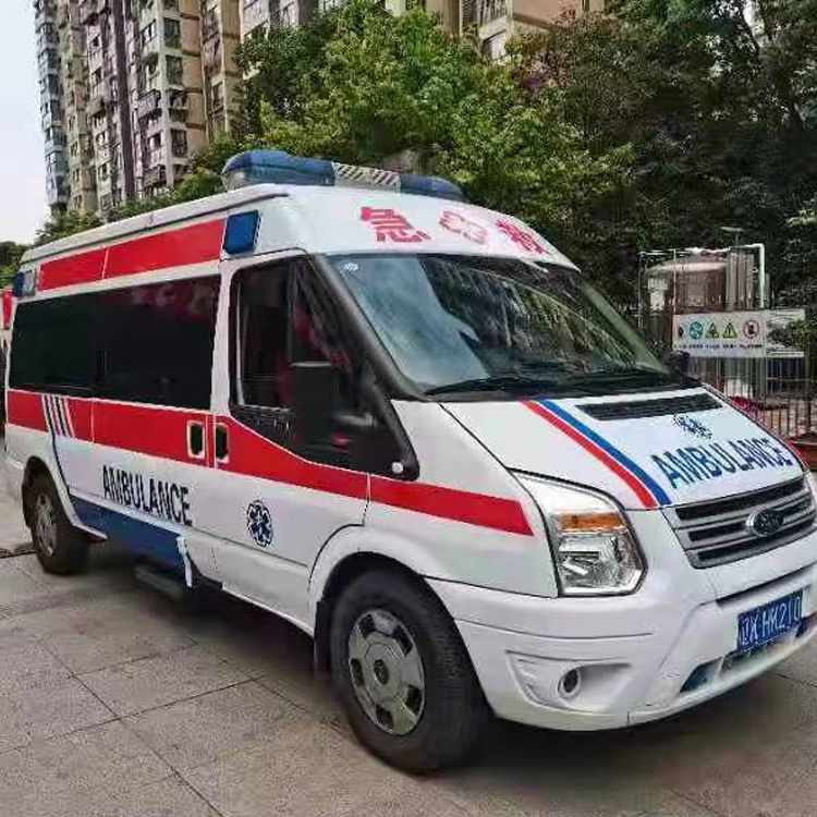南岸长途救护车护送病人返乡
